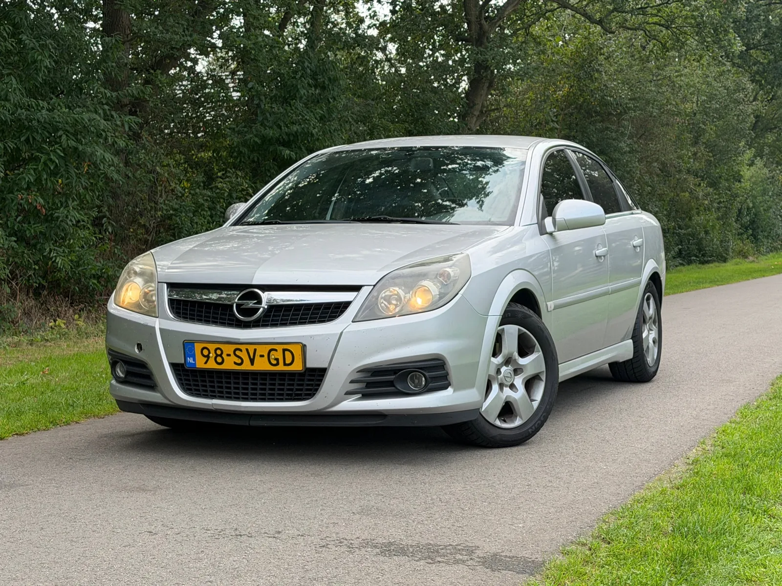 Opel Vectra (2006) — foto 1