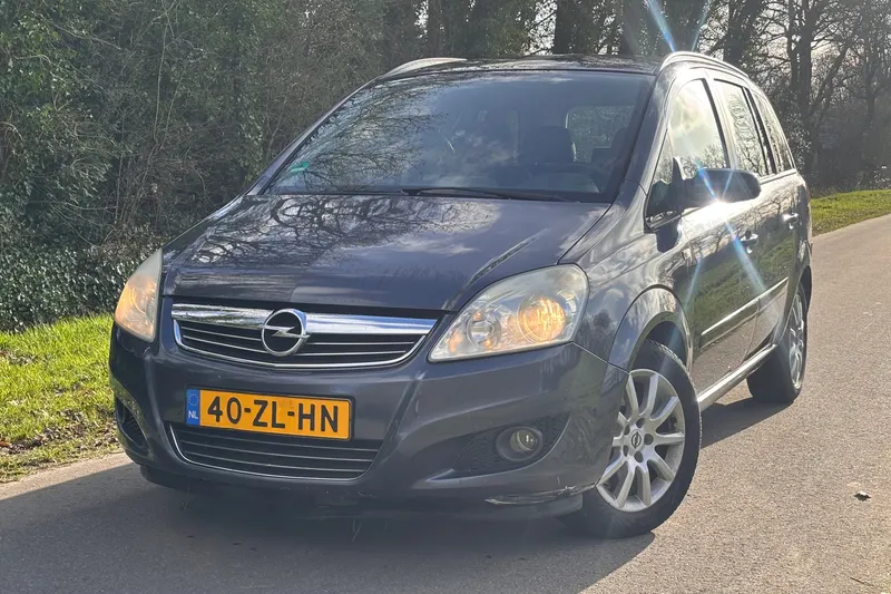 Opel Zafira (2008)