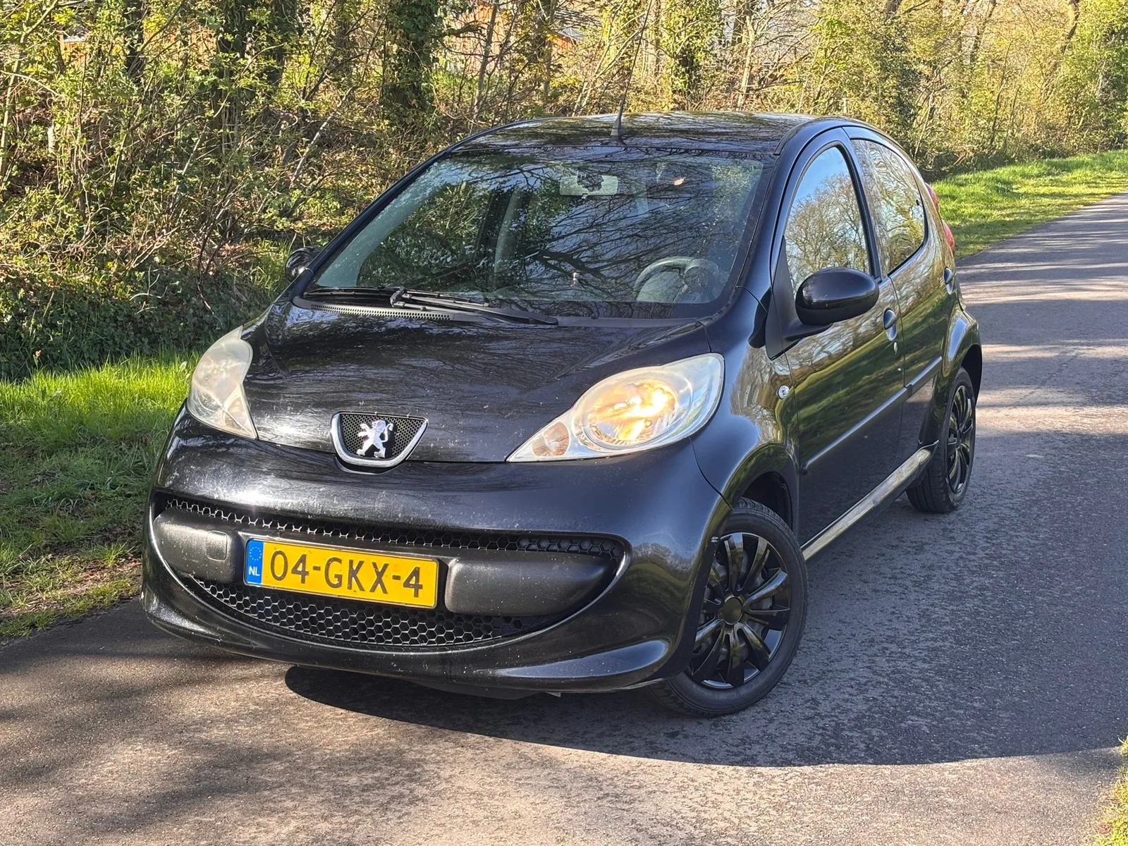 Peugeot 107 (2008) — foto 1