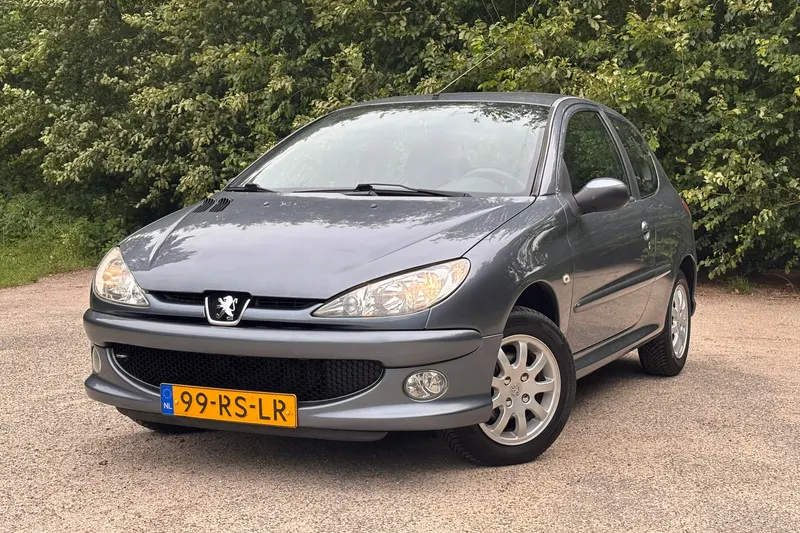 Peugeot 206 (2005)