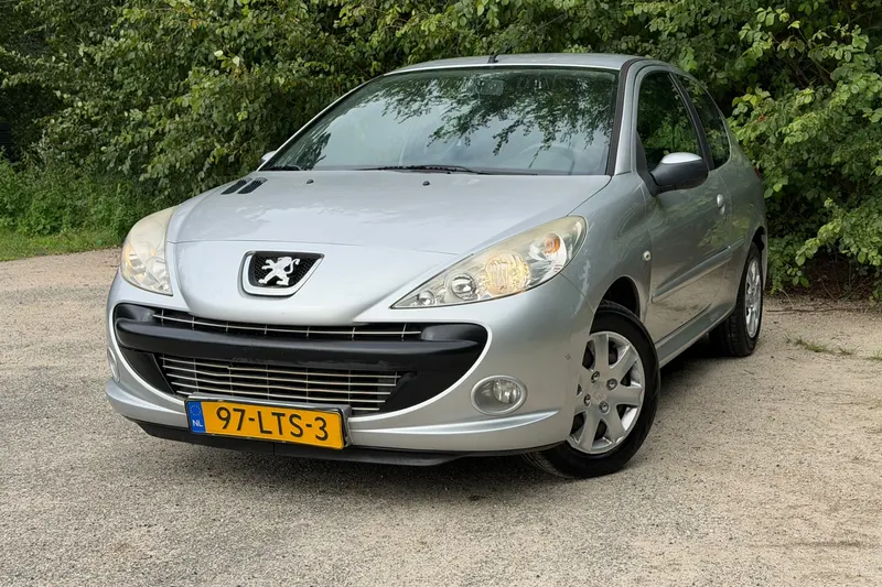 Peugeot 206 (2010)