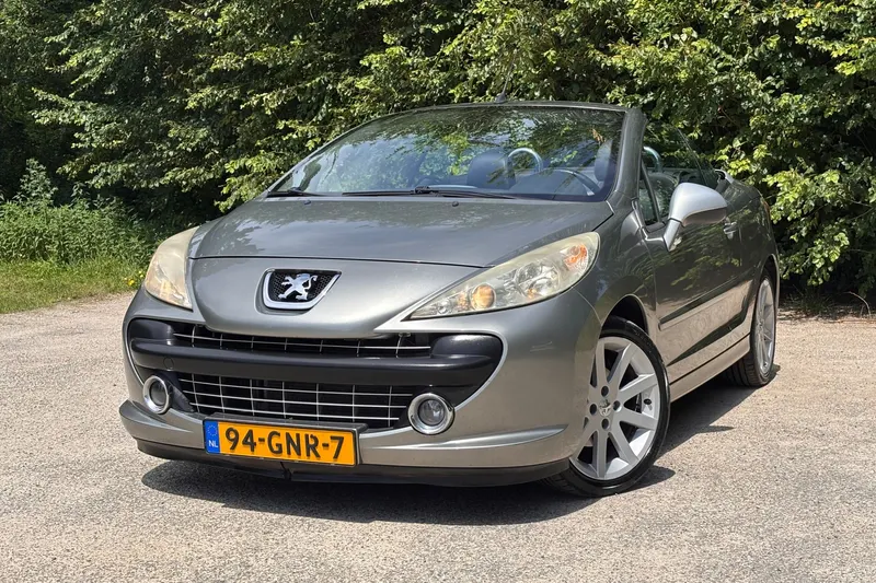Peugeot 207 (2008)