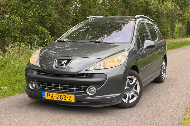 Peugeot 207 (2007)