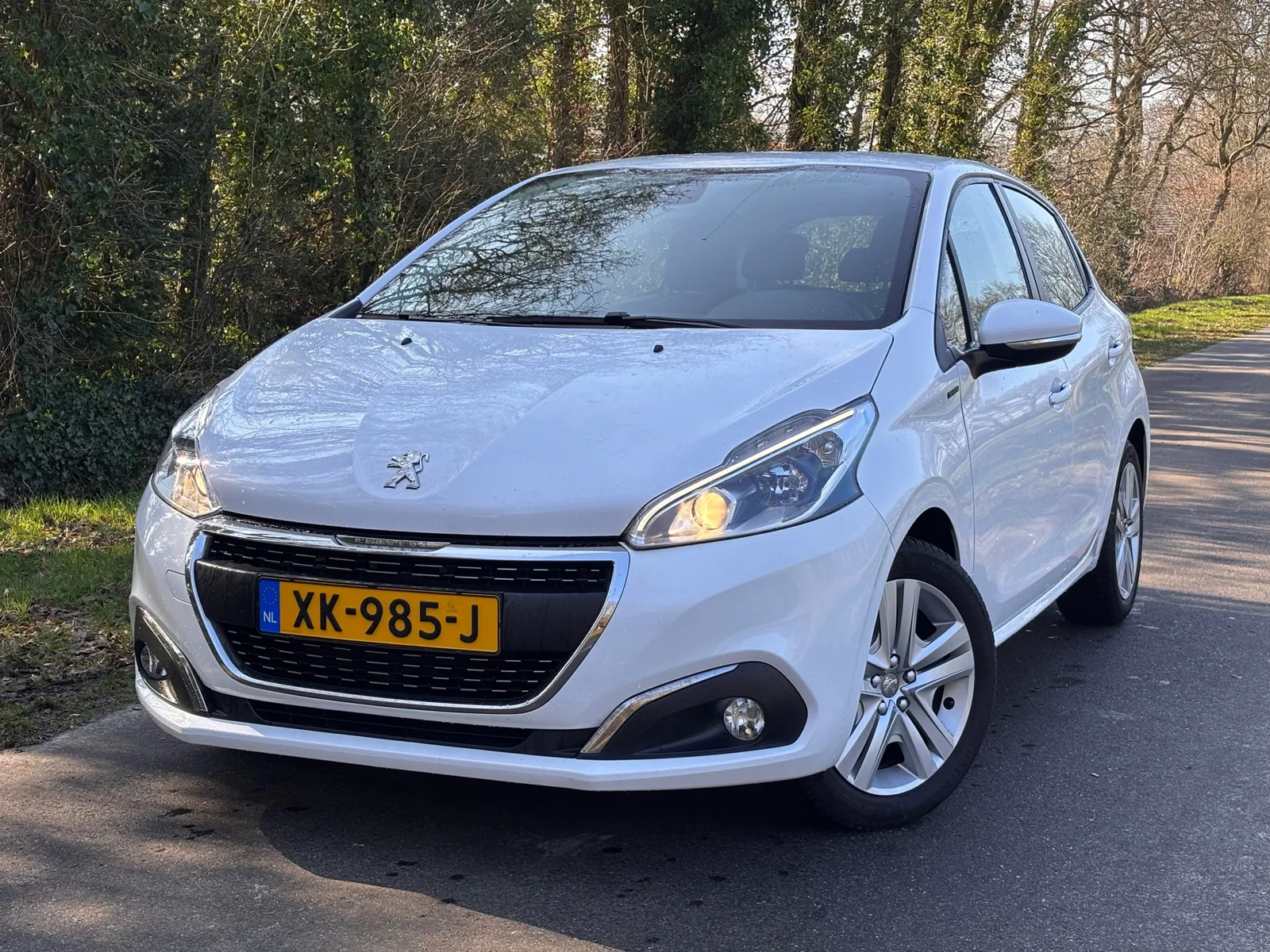 Peugeot 208 (2019) — foto 1