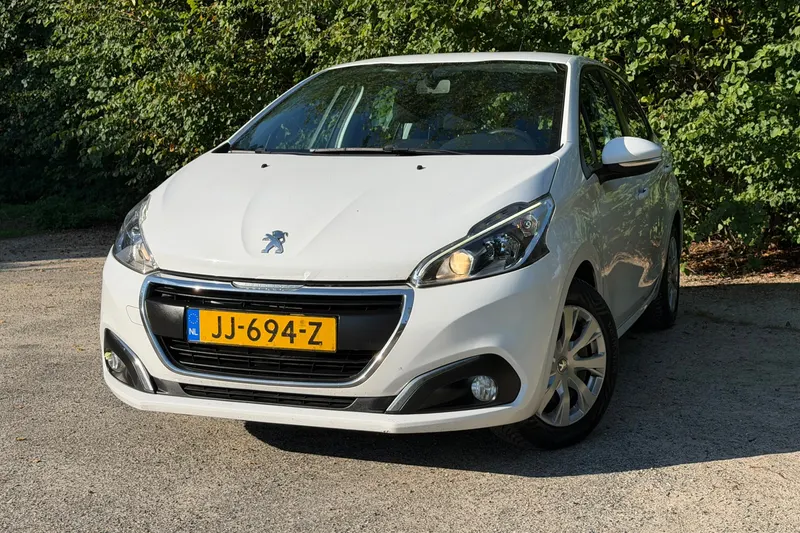 Peugeot 208 (2016)