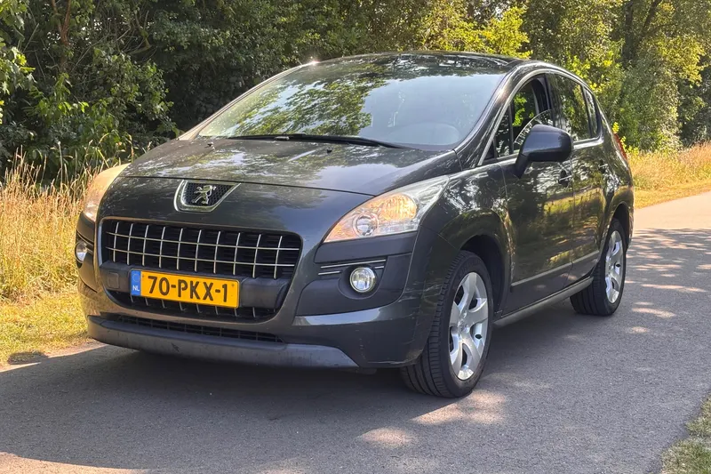 Peugeot 3008 (2011)