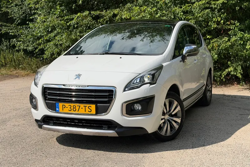 Peugeot 3008 (2015)