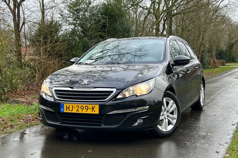 Peugeot 308 (2015)