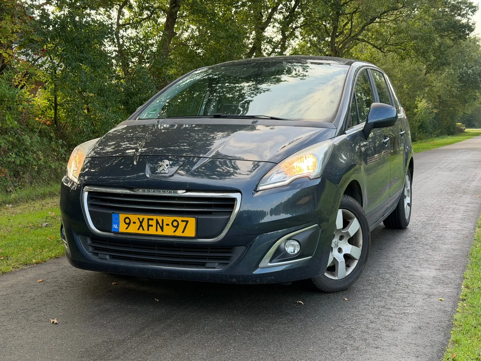 Peugeot 5008 (2014) — foto 1