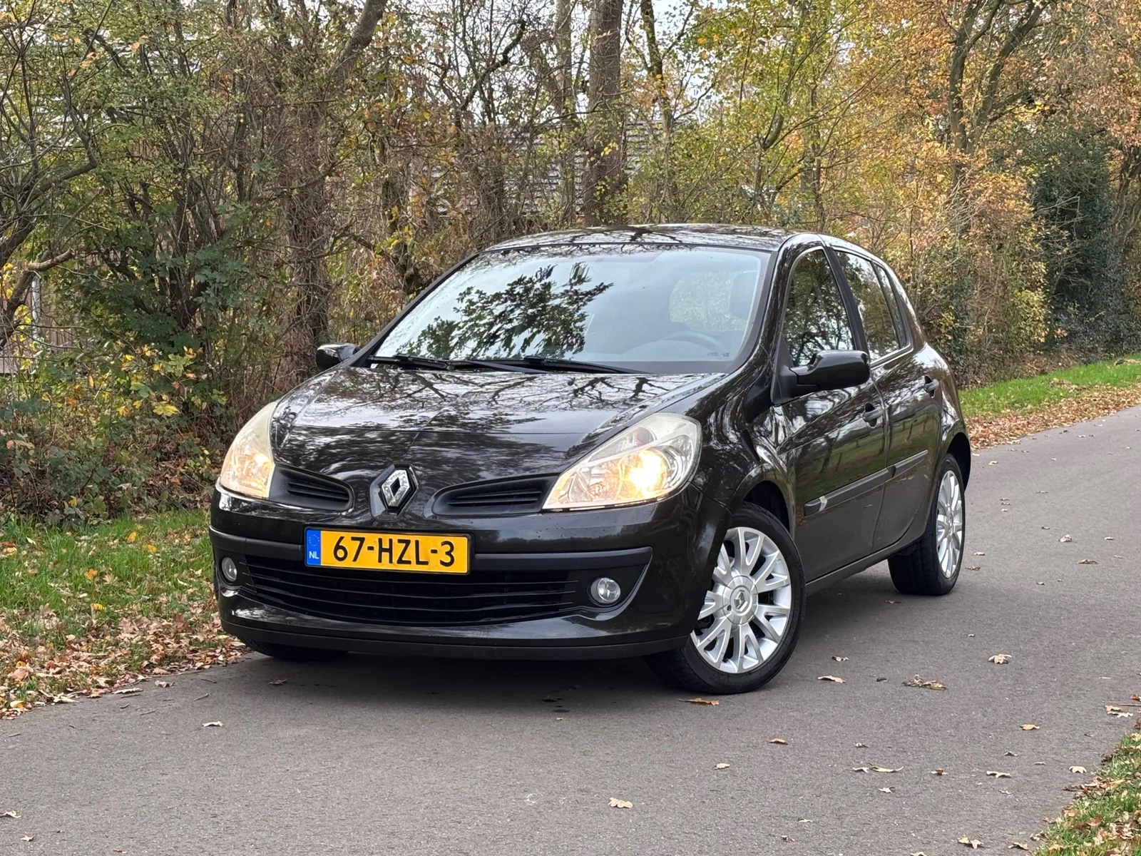 Renault Clio (2009) — foto 1