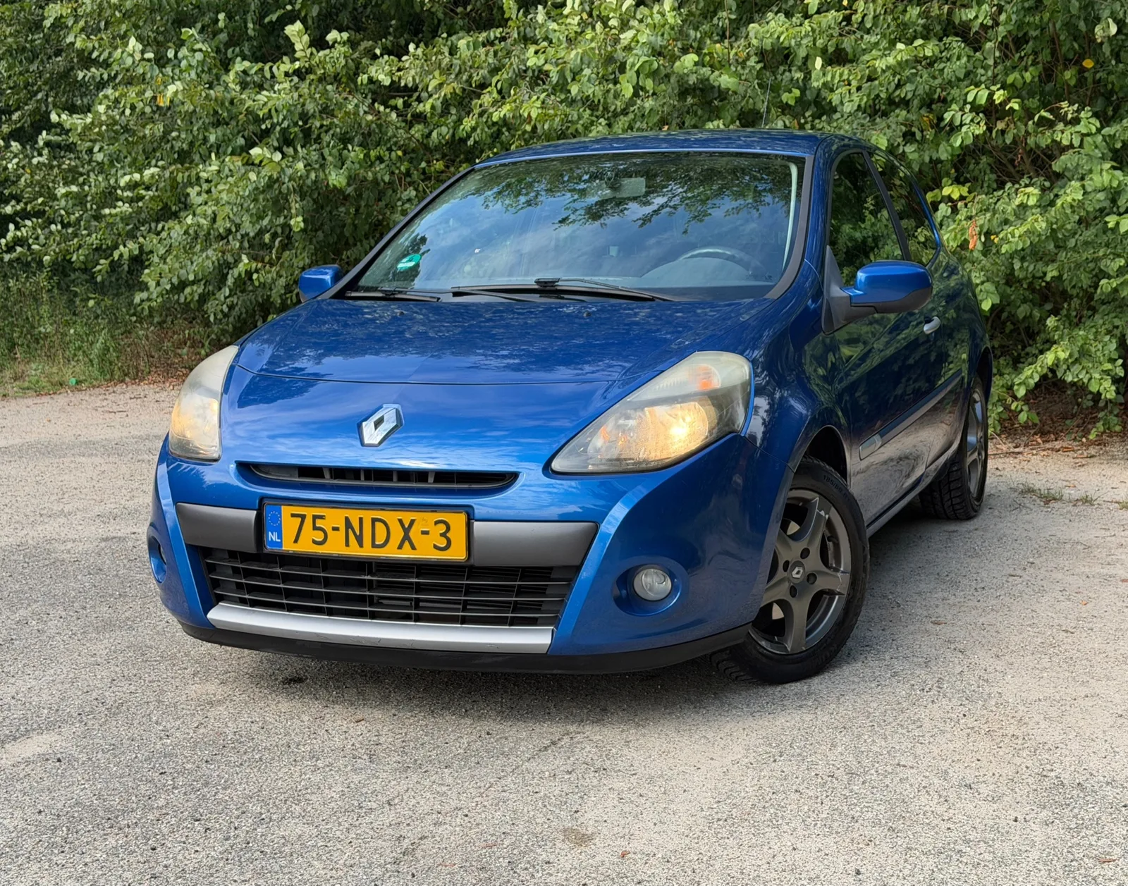 Renault Clio (2010) — foto 1