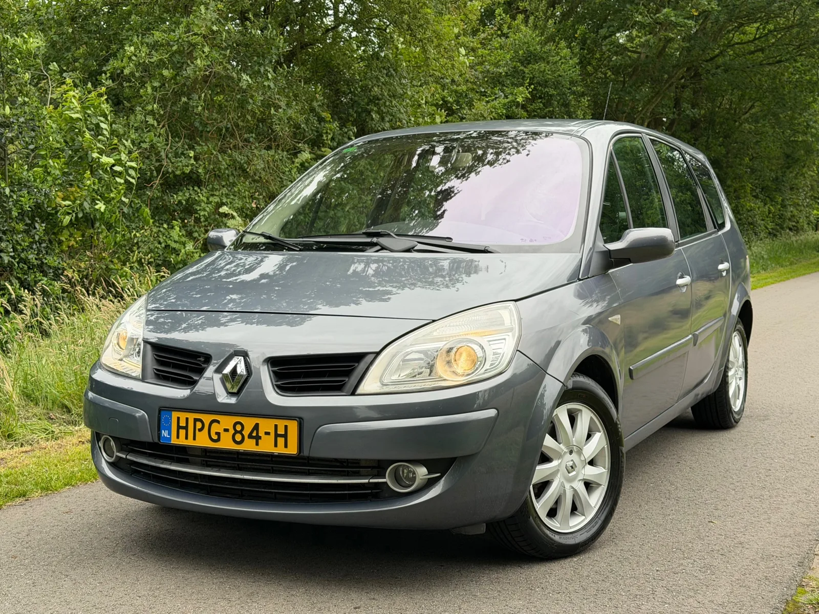 Renault Grand Scénic (2009) — foto 1