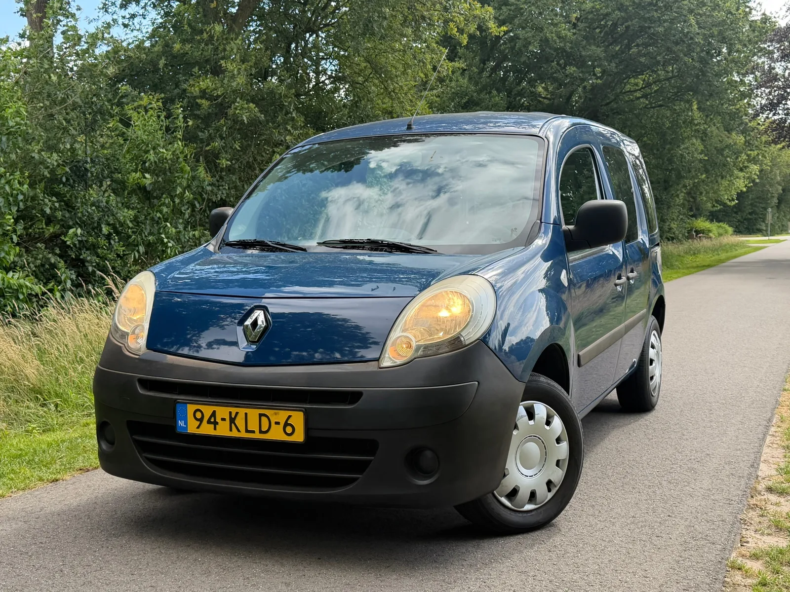 Renault Kangoo (2010) — foto 1