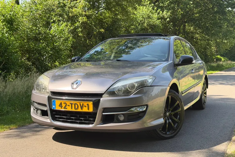 Renault Laguna (2012)