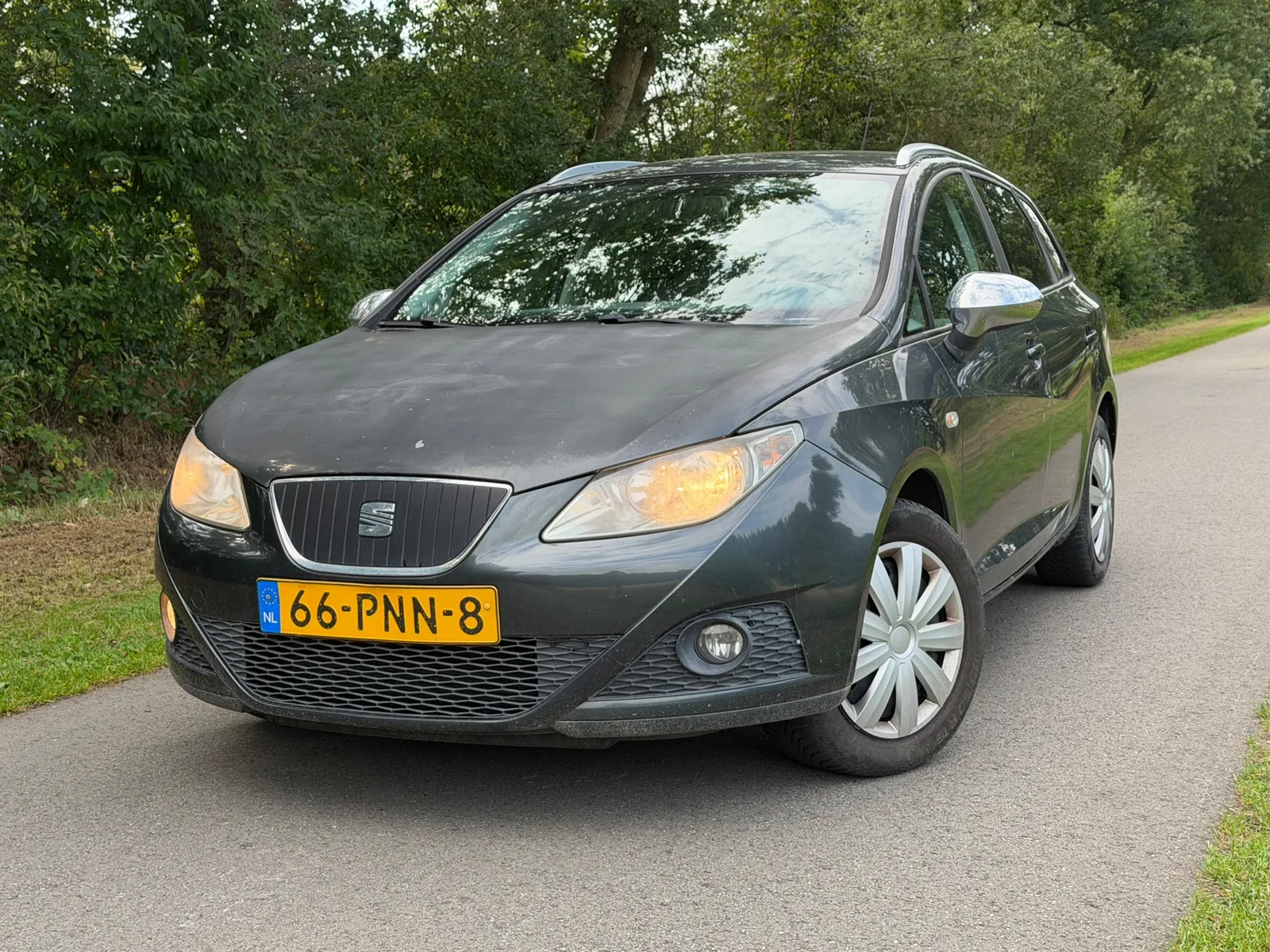SEAT Ibiza (2011) — foto 1