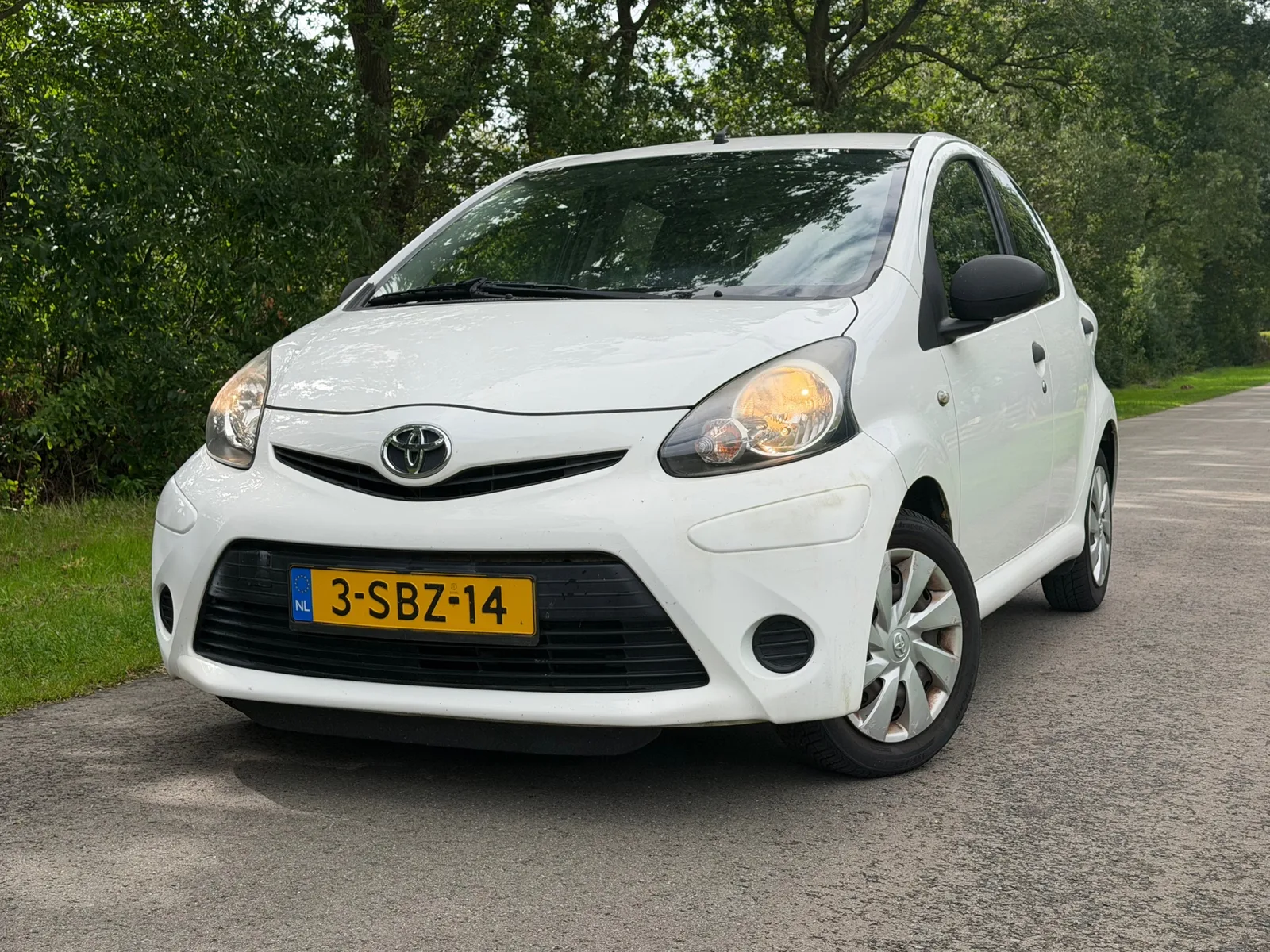 Toyota Aygo (2013) — foto 1