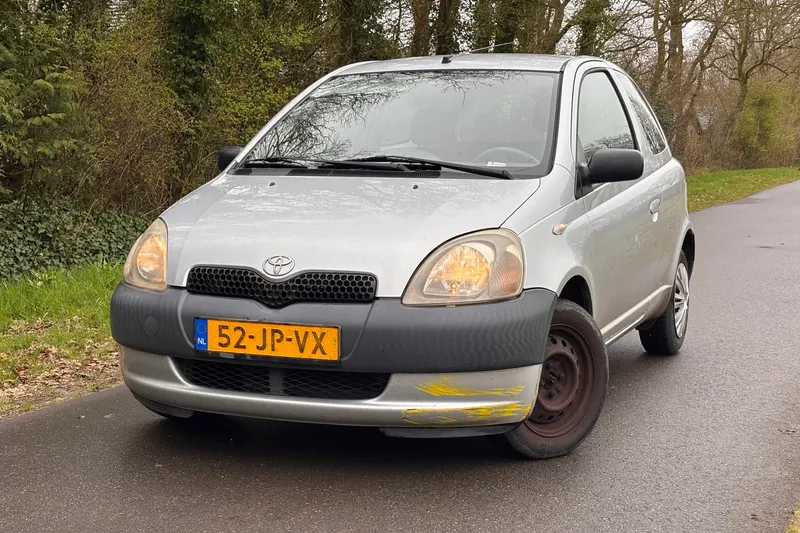Toyota Yaris (2002)