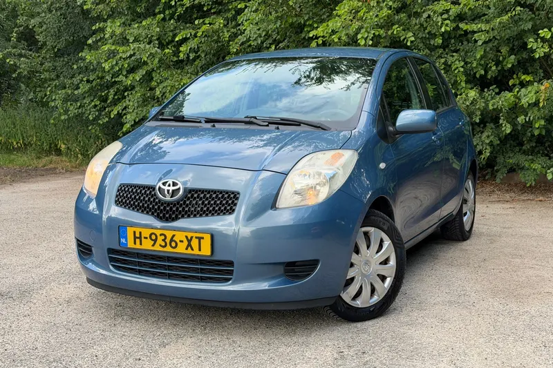 Toyota Yaris (2006)