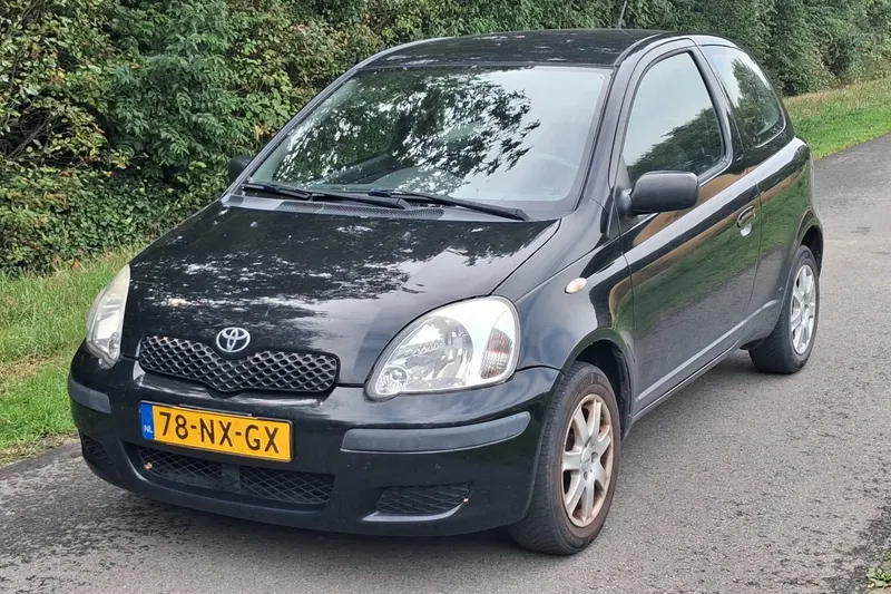 Toyota Yaris (2004)