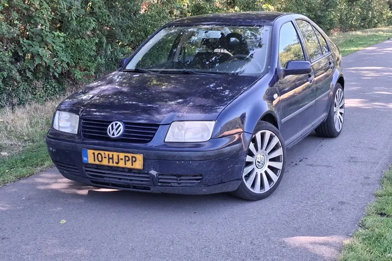 Volkswagen Bora (2001)