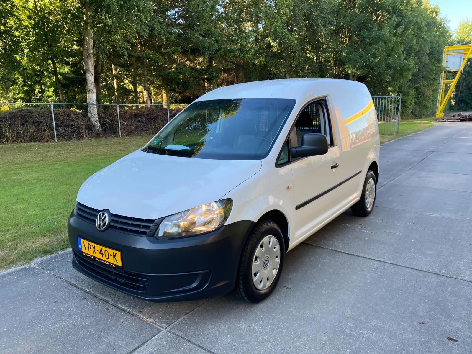Volkswagen Caddy (2012) — foto 1