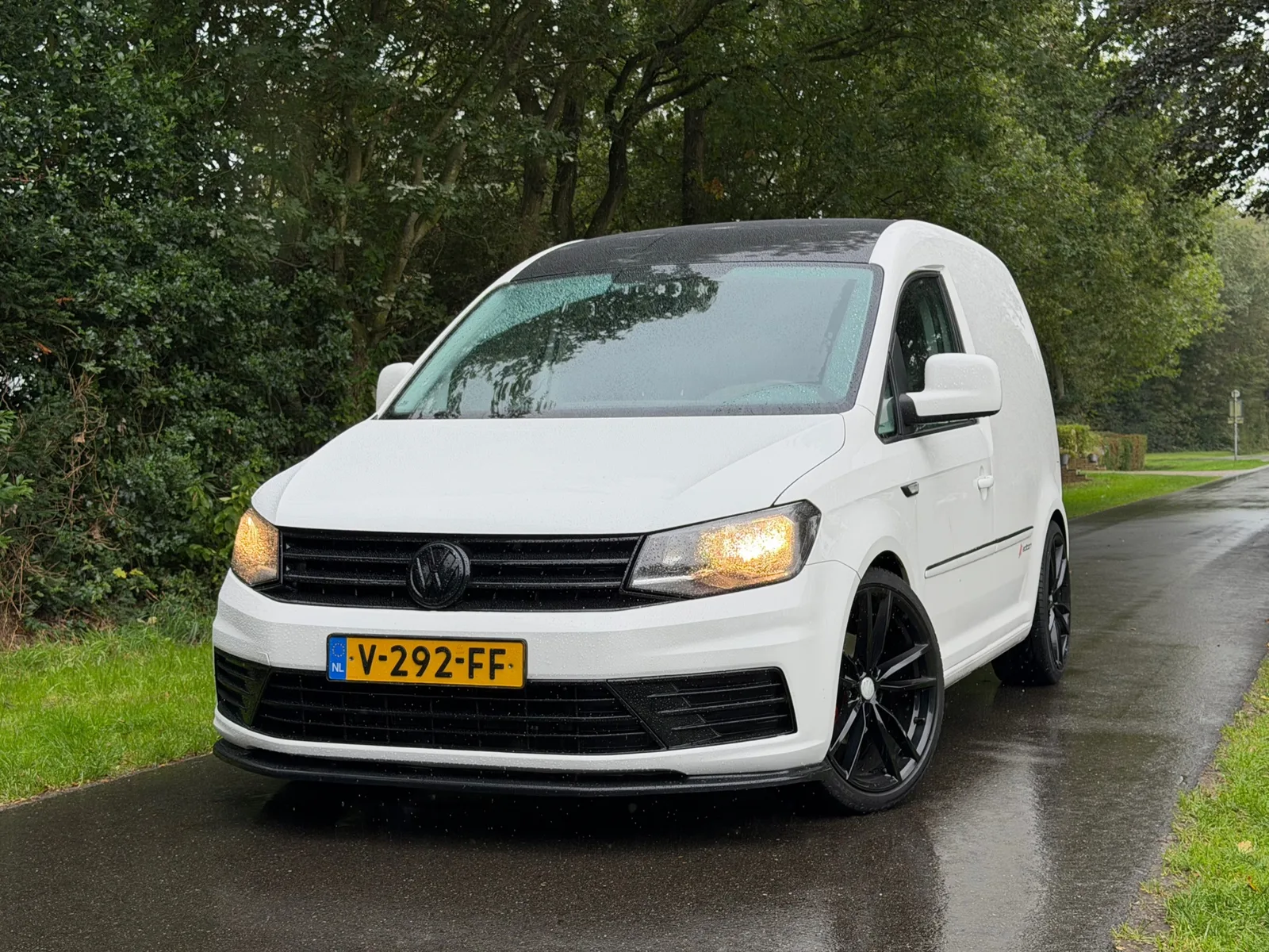 Volkswagen Caddy (2017) — foto 1