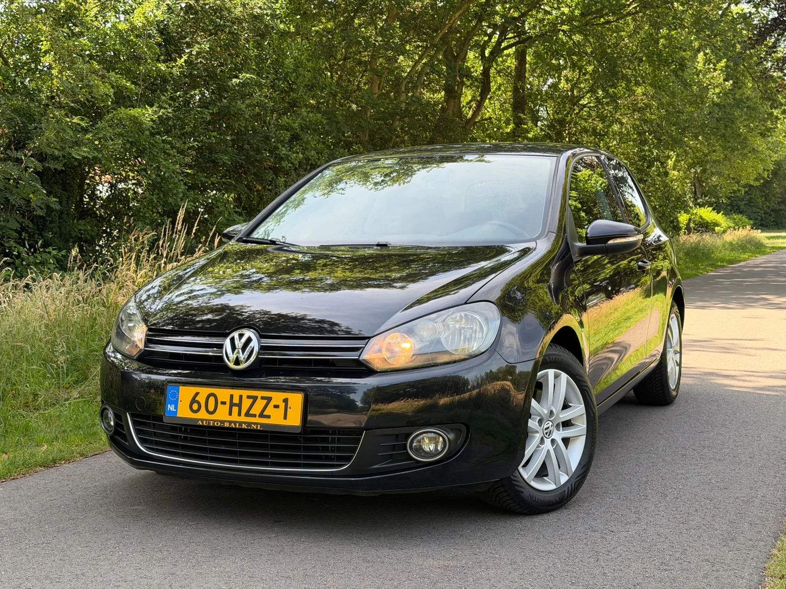 Volkswagen Golf (2009) — foto 1