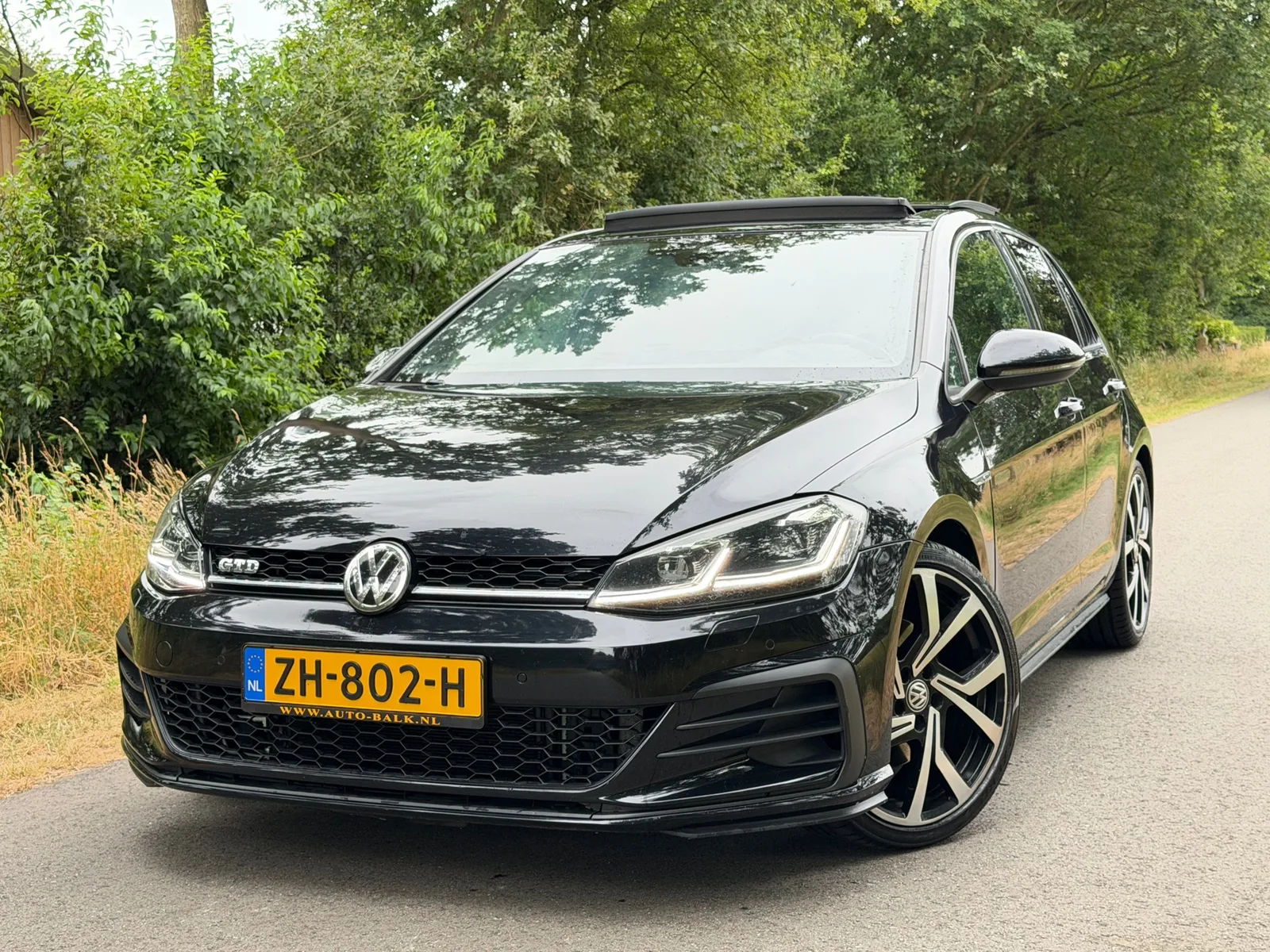 Volkswagen Golf (2017) — foto 1