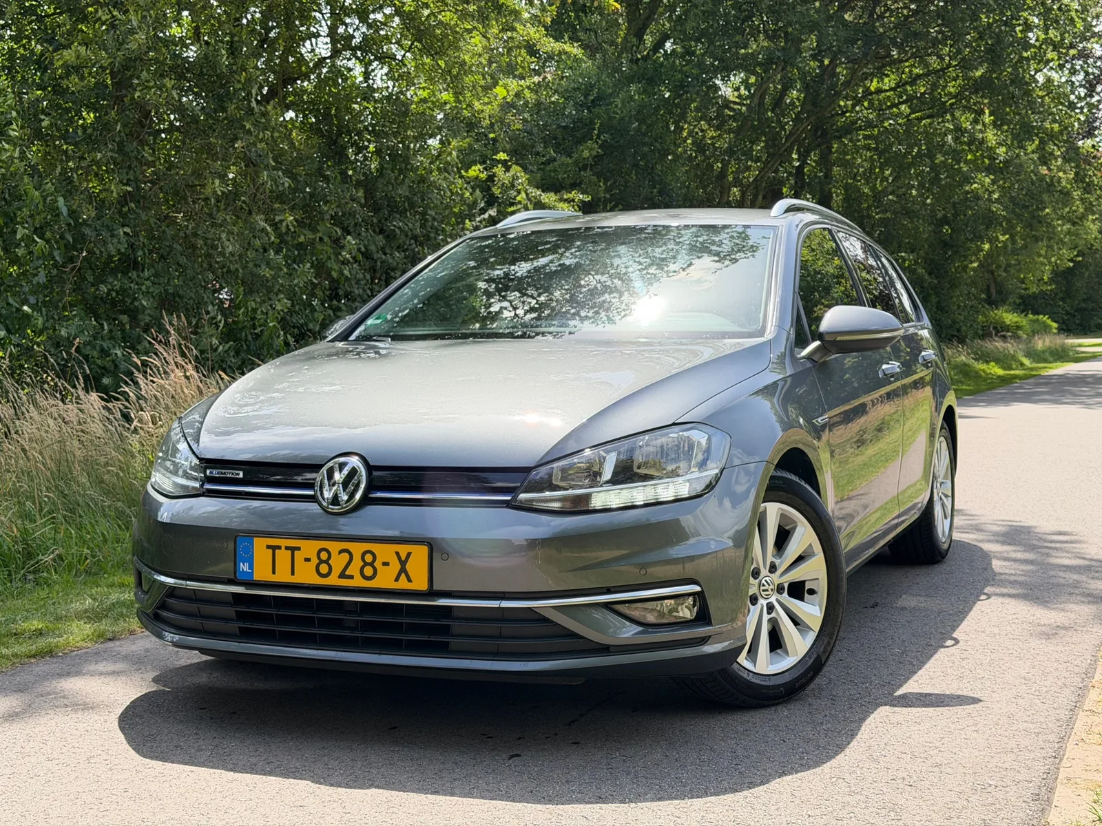 Volkswagen Golf (2018) — foto 1