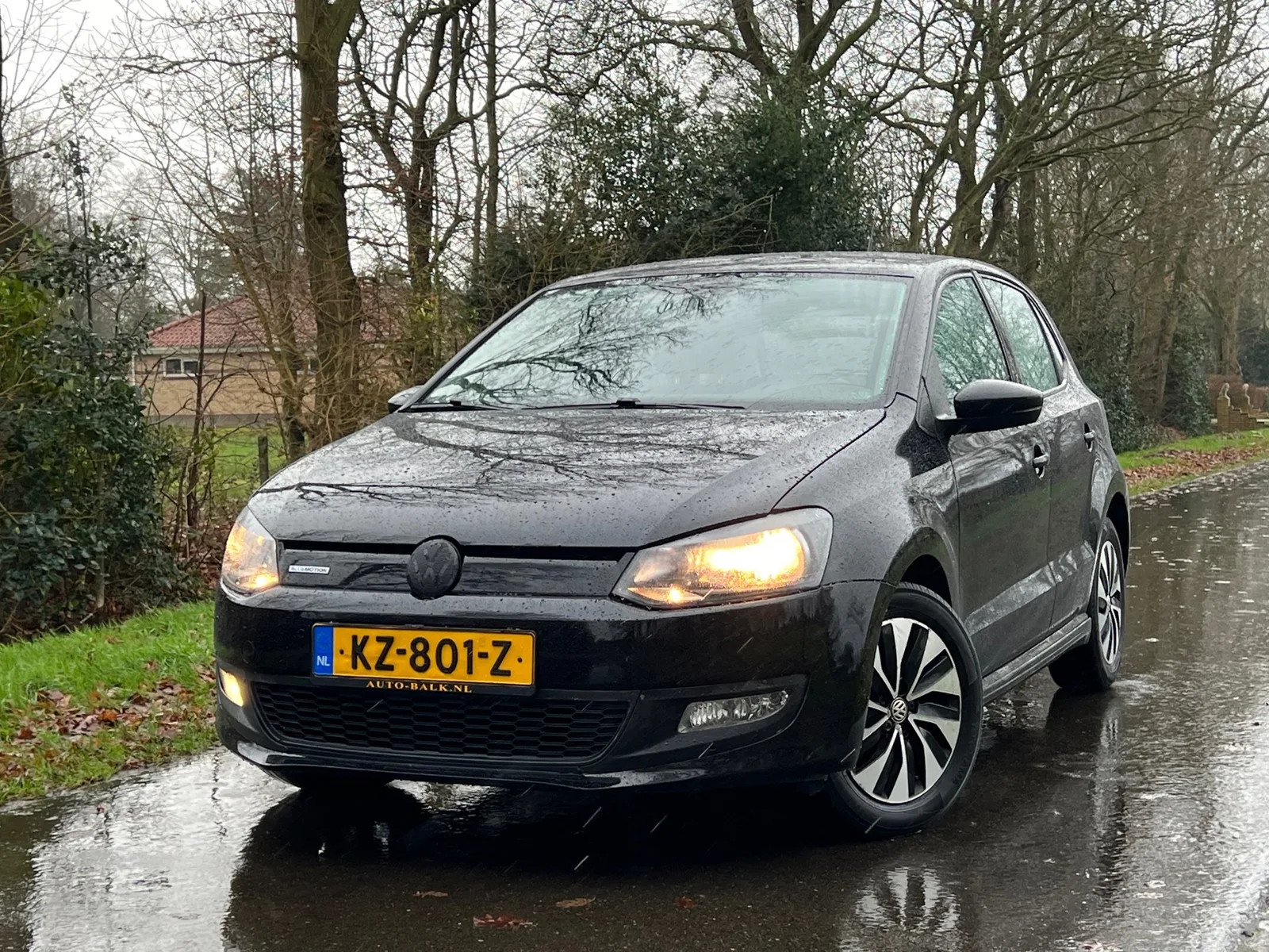 Volkswagen Polo (2016) — foto 1