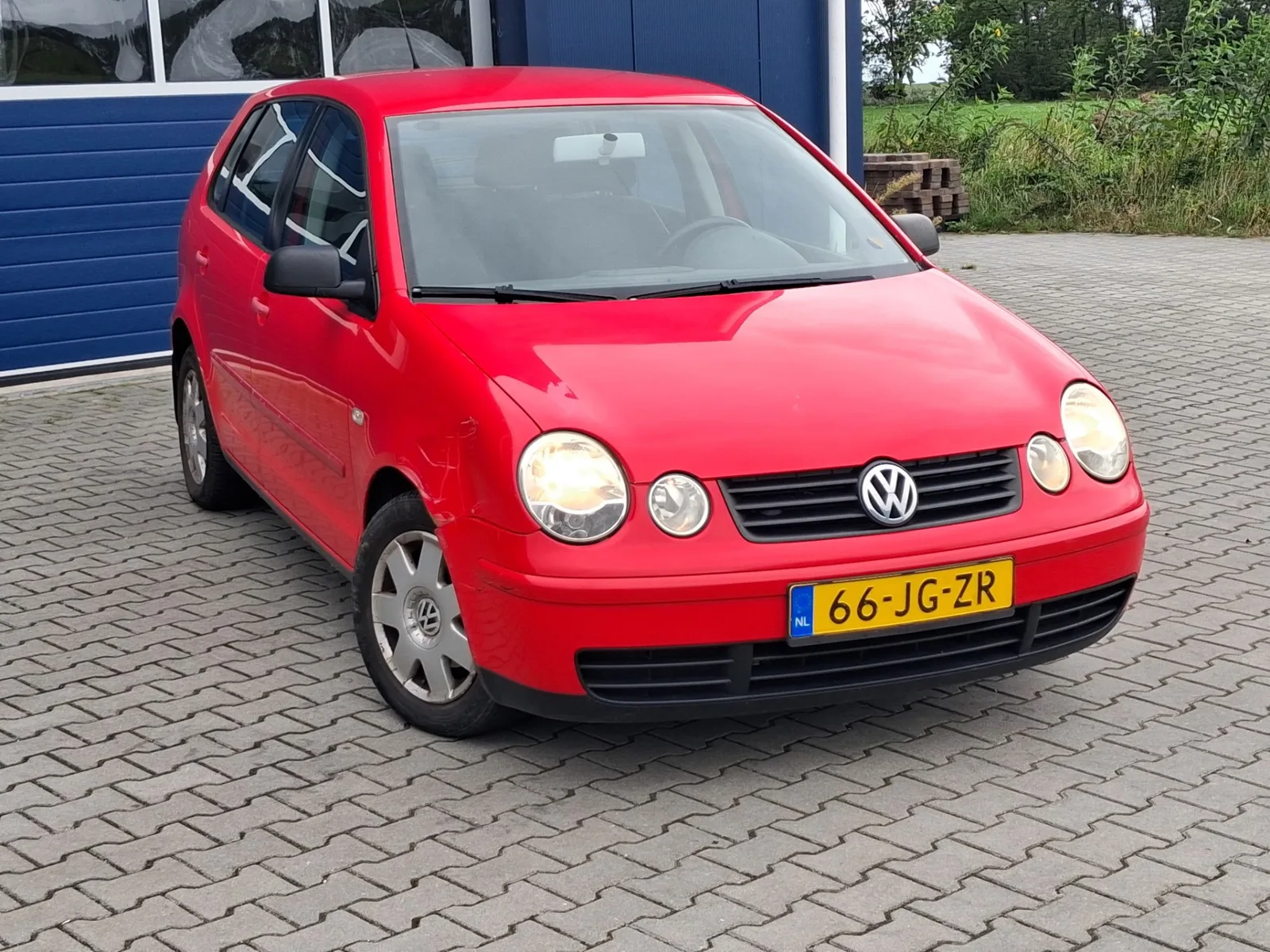 Volkswagen Polo (2002) — foto 1