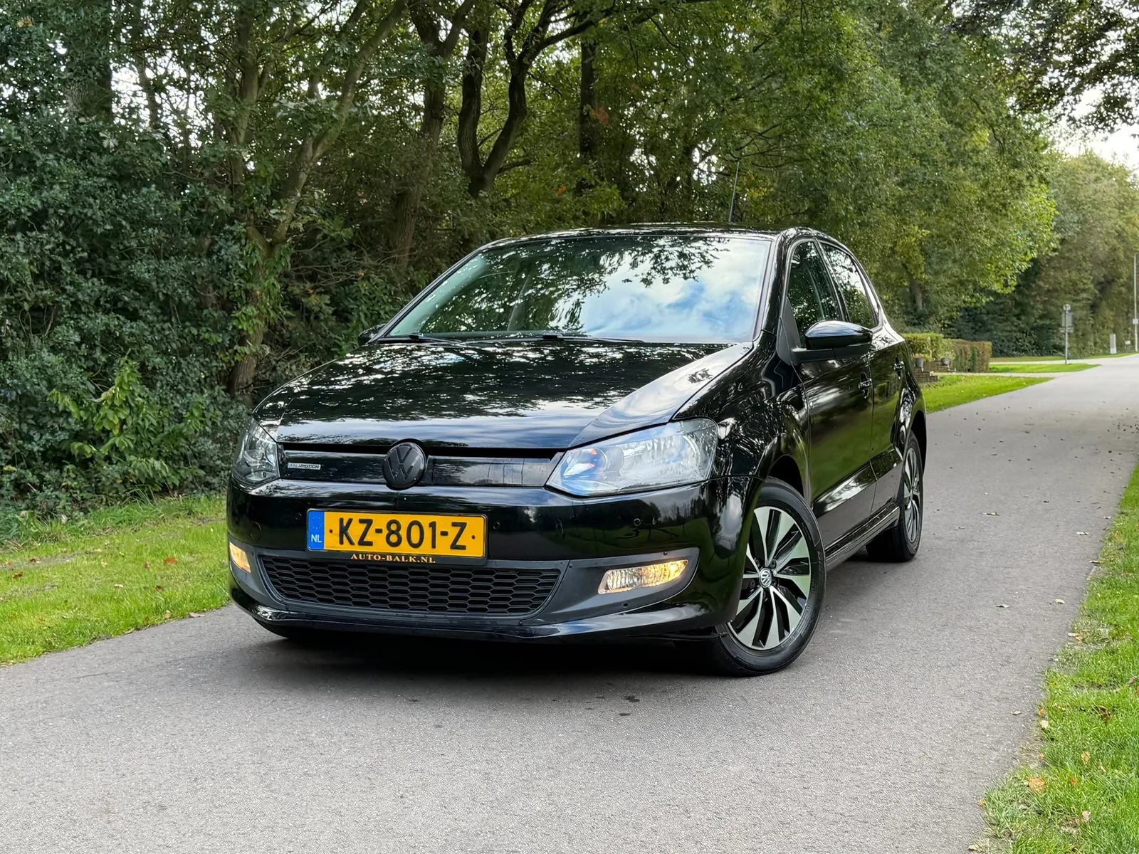 Volkswagen Polo (2016) — foto 1