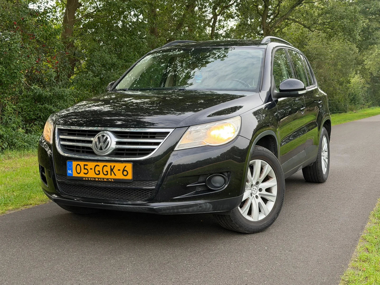 Volkswagen Tiguan (2008) — foto 1