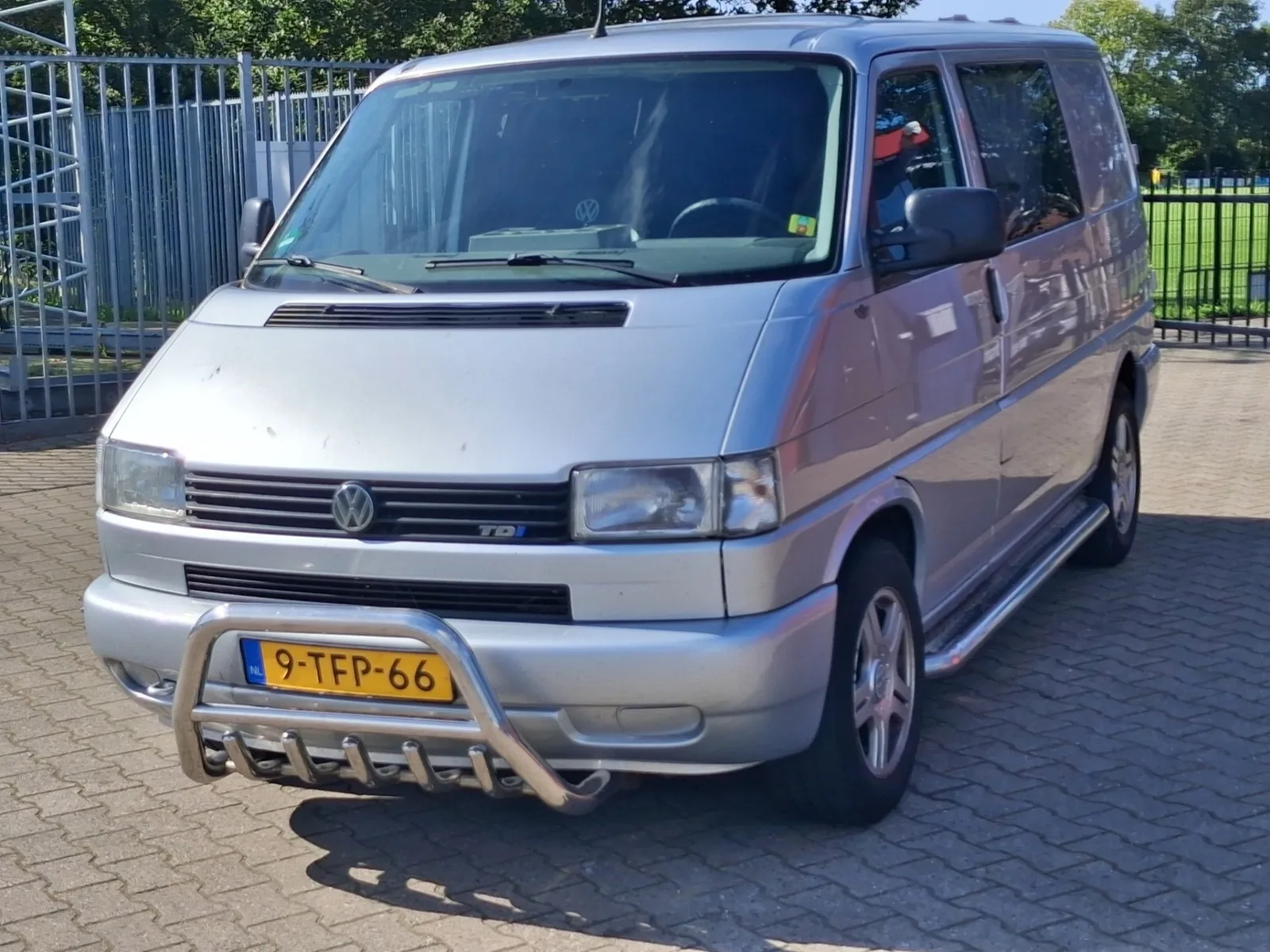 Volkswagen Transporter (2001) — foto 1