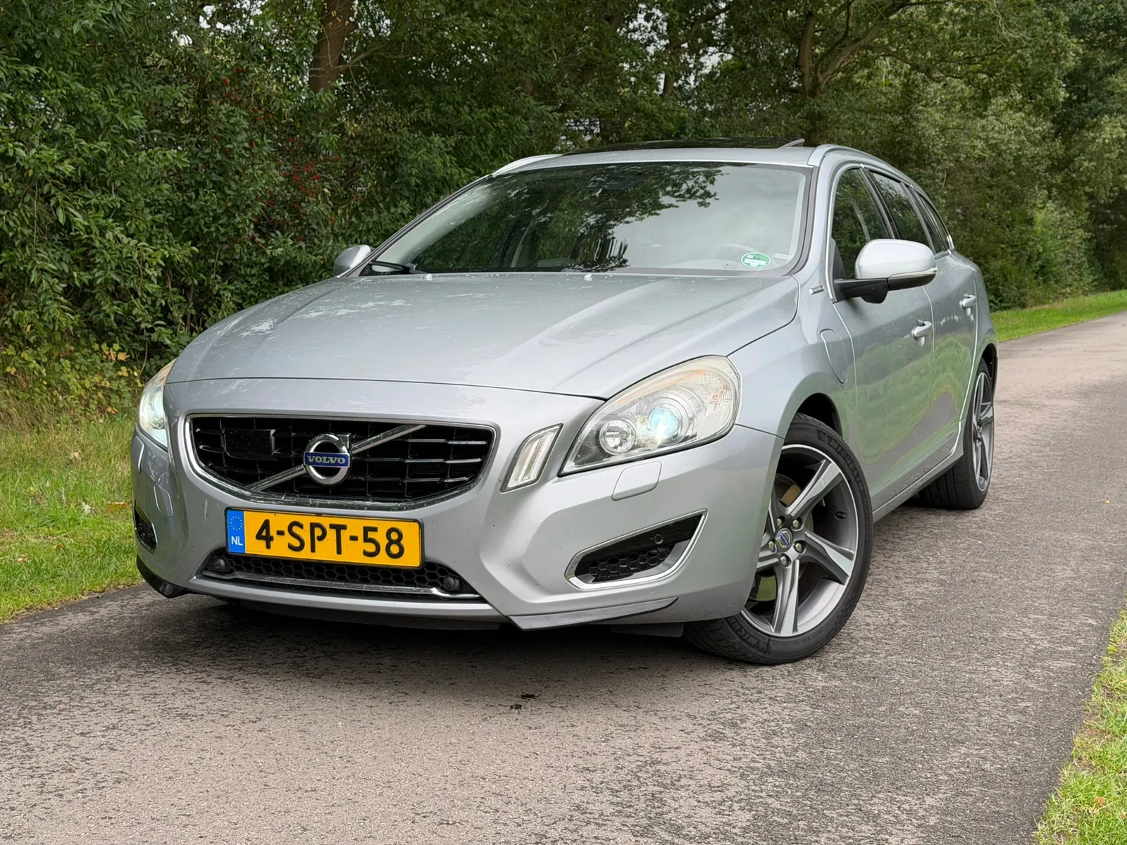 Volvo V60 (2013) — foto 1