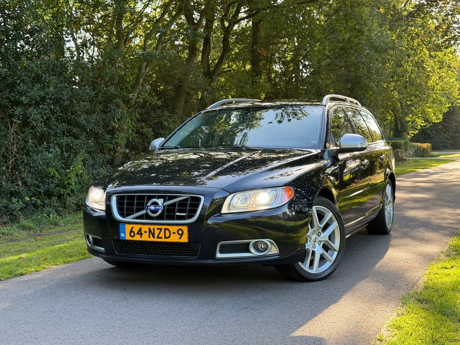 Volvo V70 (2011) — foto 1