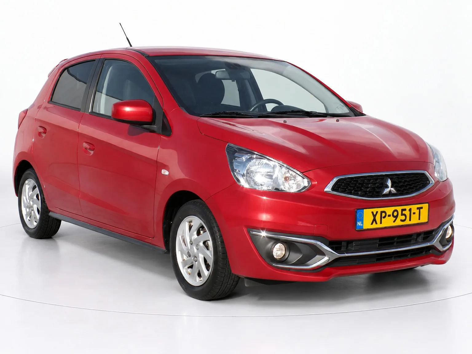 Mitsubishi Space Star (2019) — foto 1
