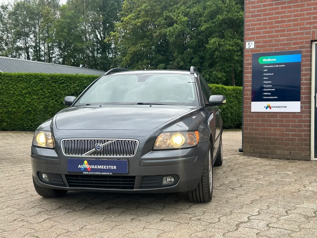 Volvo V50 (2006) — foto 1