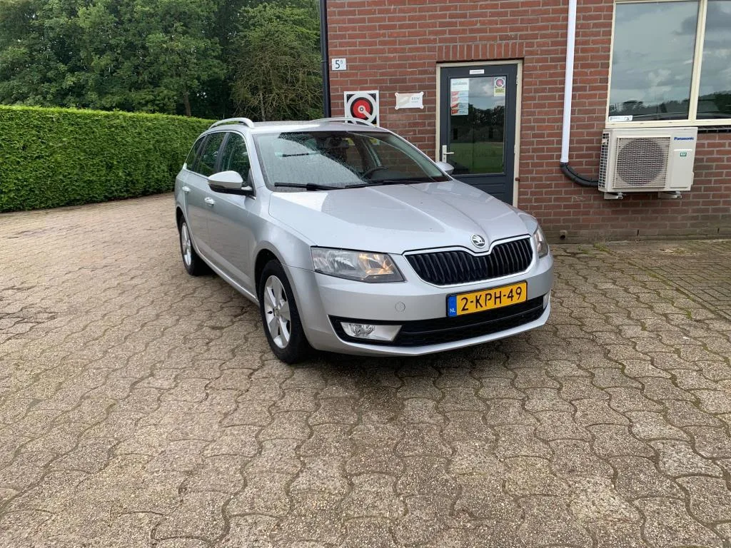 Škoda Octavia (2013) — foto 1
