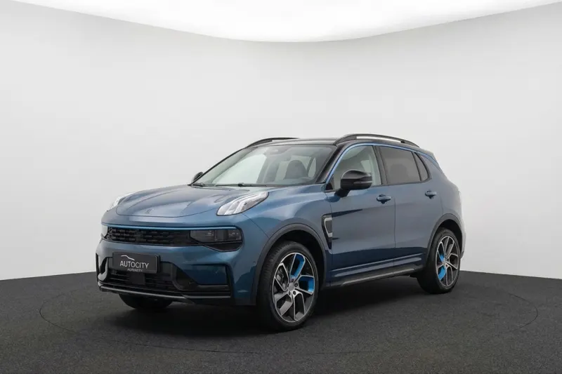 Lynk & Co 01 (2023)
