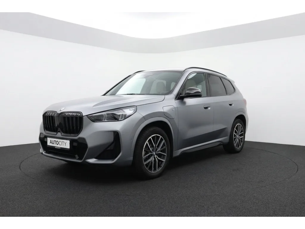 BMW X1 (2023) — foto 1