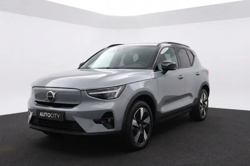 Volvo XC40 (2024)