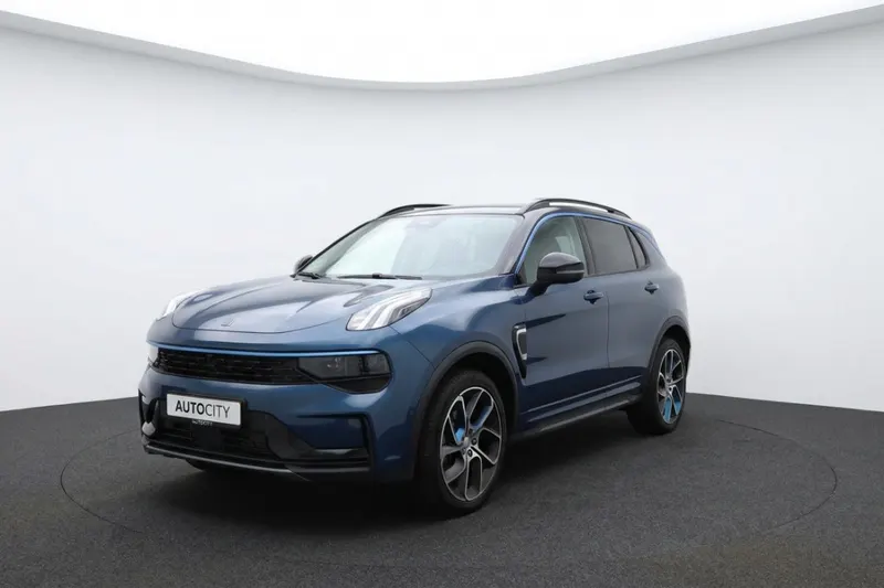 Lynk & Co 01 (2025)