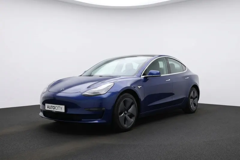 Tesla Model 3 (2020)