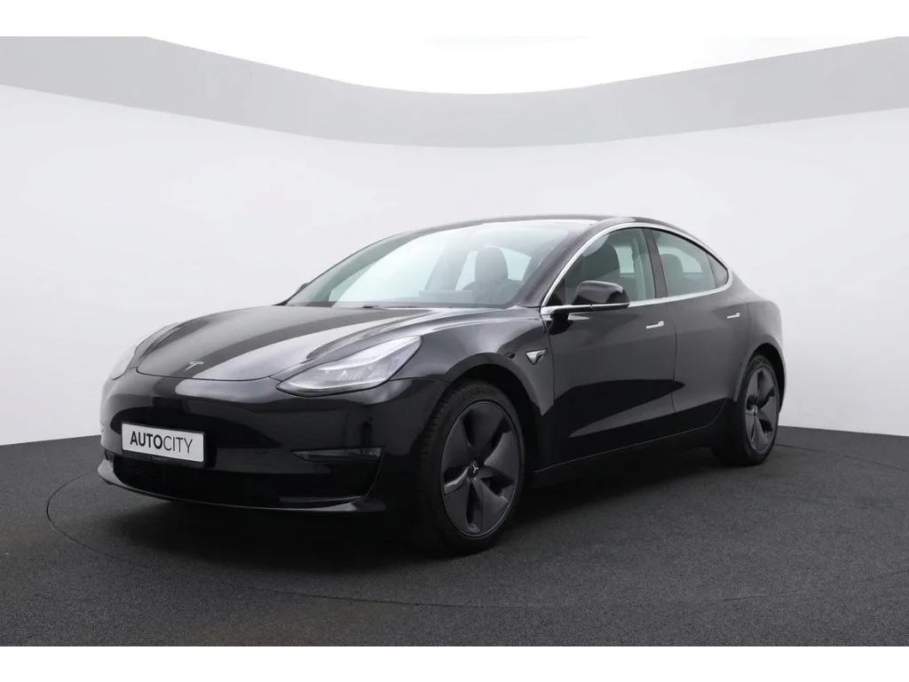Tesla Model 3 (2019) — foto 1