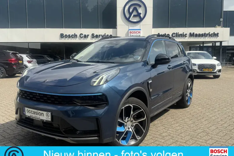 Lynk & Co 01 (2022)