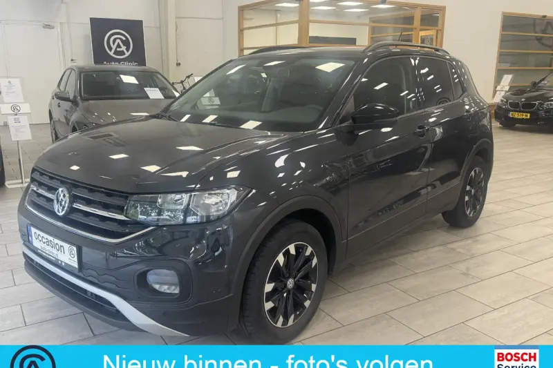 Volkswagen T-Cross (2017)