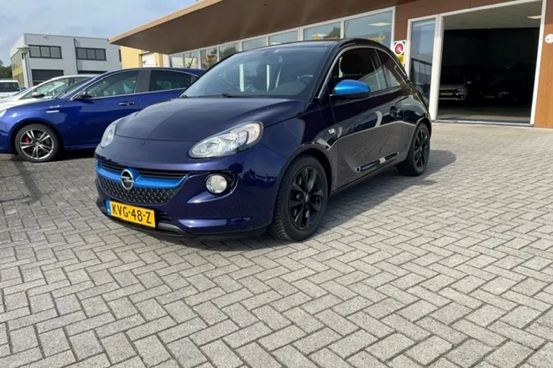Opel Adam (2017)