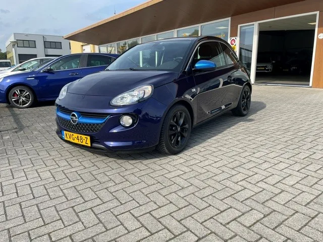 Opel Adam (2017) — foto 1