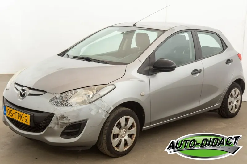 Mazda 2 (2012)